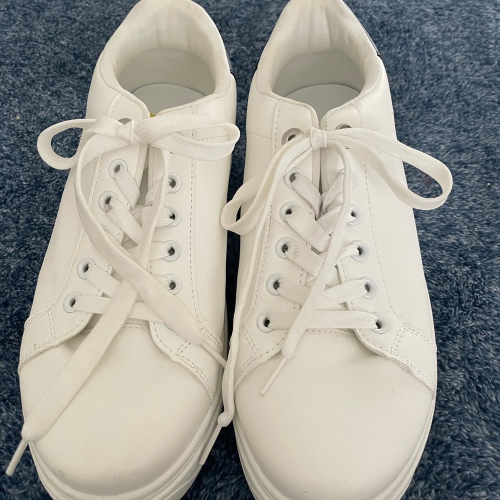 Madden Girl White Casual Sneakers